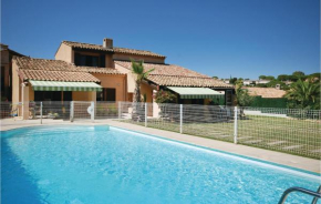 Гостиница Holiday home Sainte Maxime  Сент-Максим